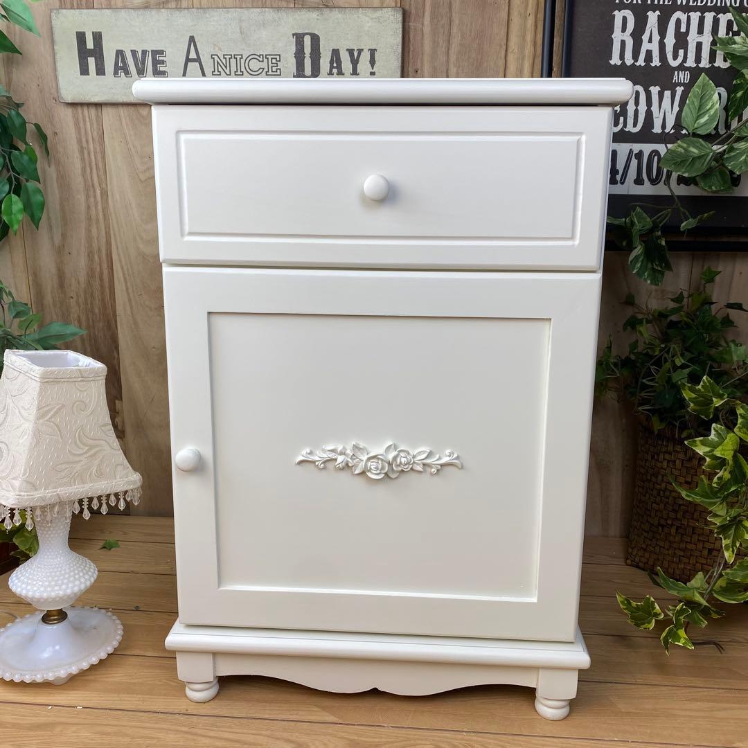 フレンチカントリー北欧調ホワイトサイドキャビネット飾り棚収納家具姫系インテリア