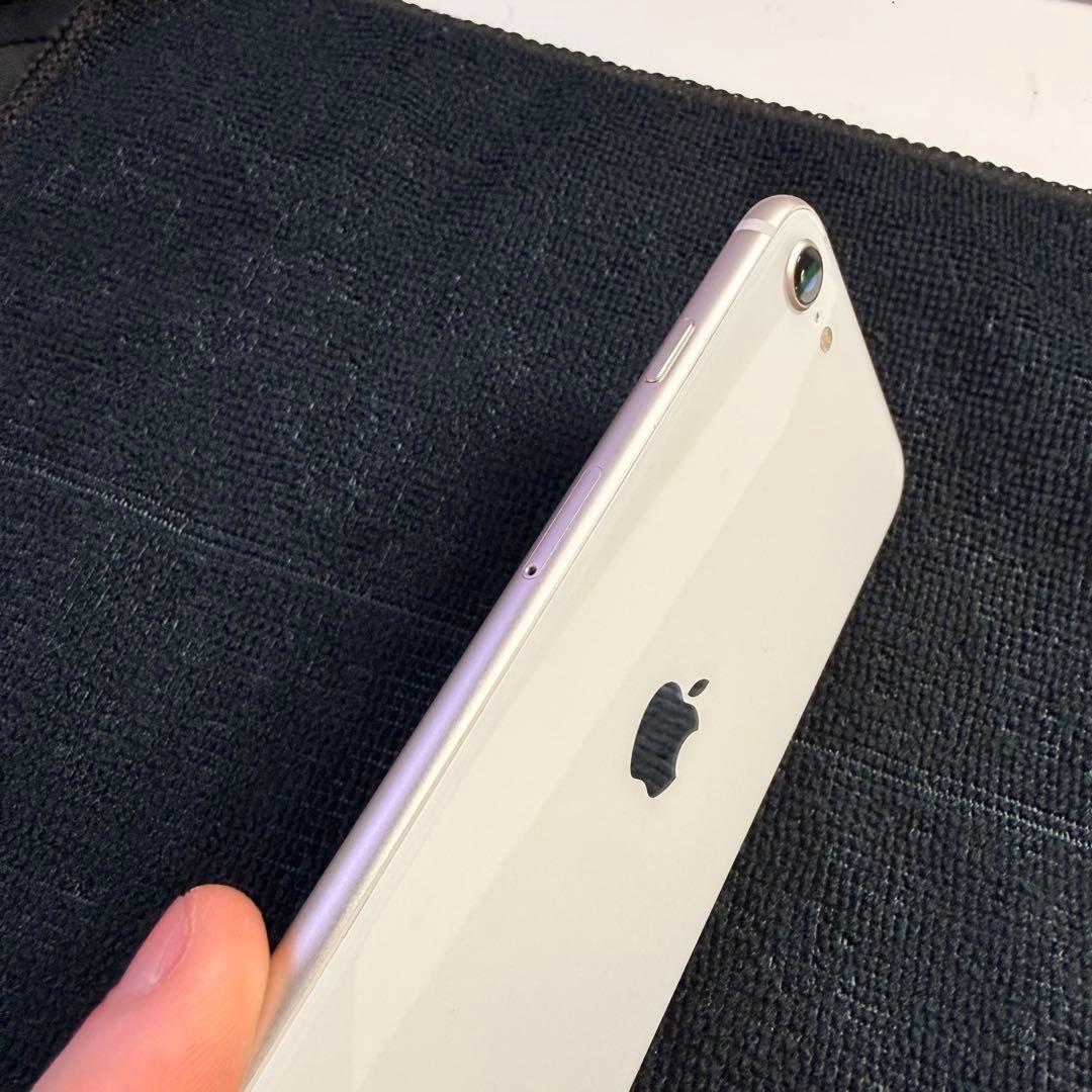 Apple iPhone SE (第3世代) 64GB SE3 バッテリー新品