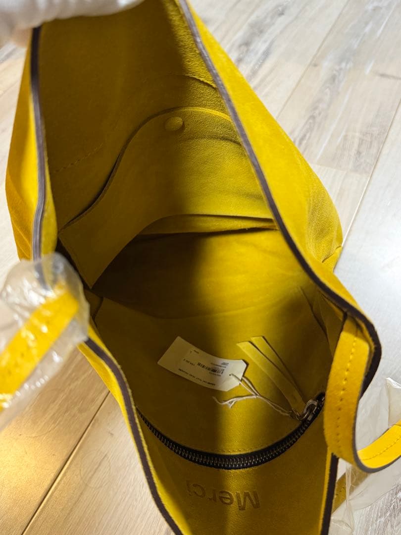 merci メルシー スウェード クロスボディ ショルダー バッグ 未使用