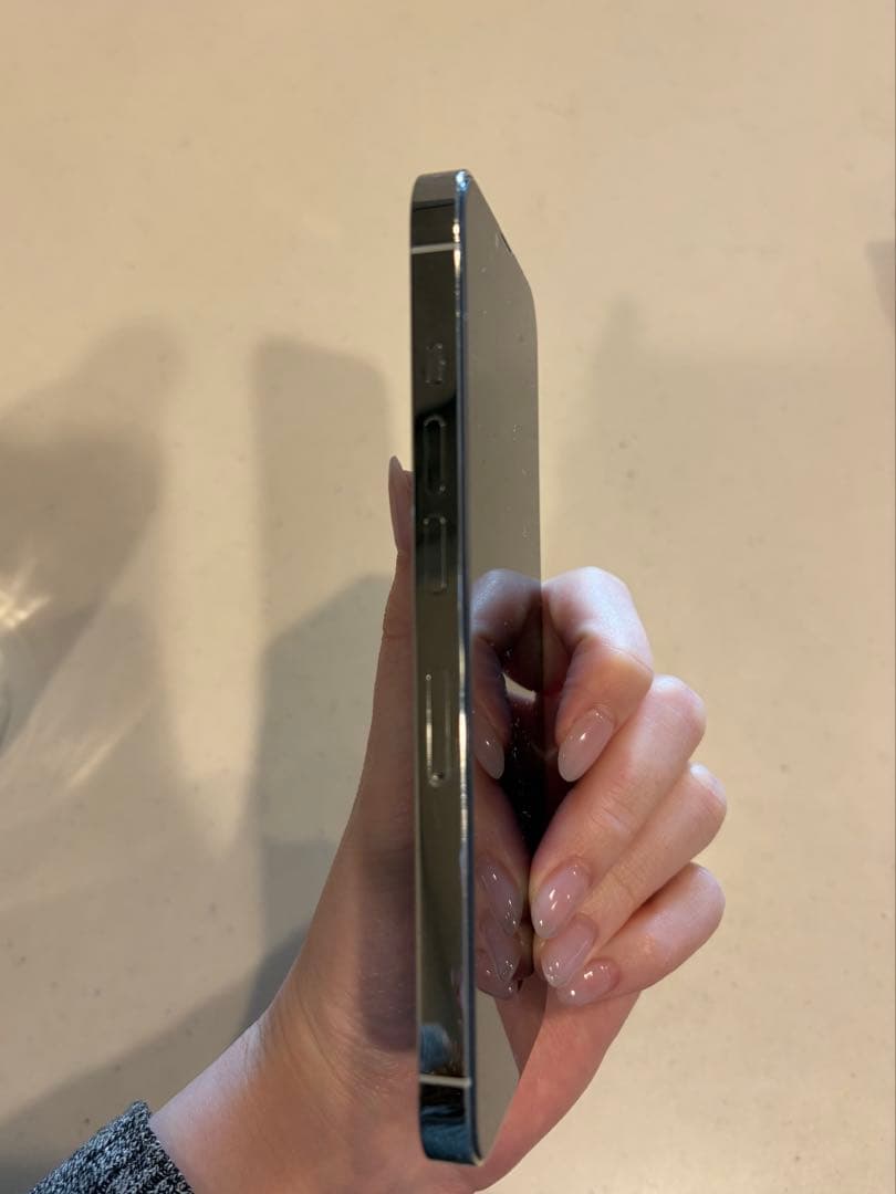 iPhone 13 Pro シルバー　256GB