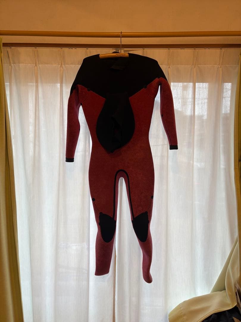 メロー ウェットスーツ　セミドライ　Lサイズ