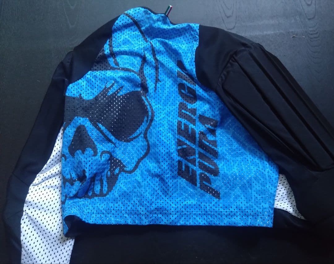 EA7 スキーレーシングワンピース イタリア Size L エンポリオアルマーニ