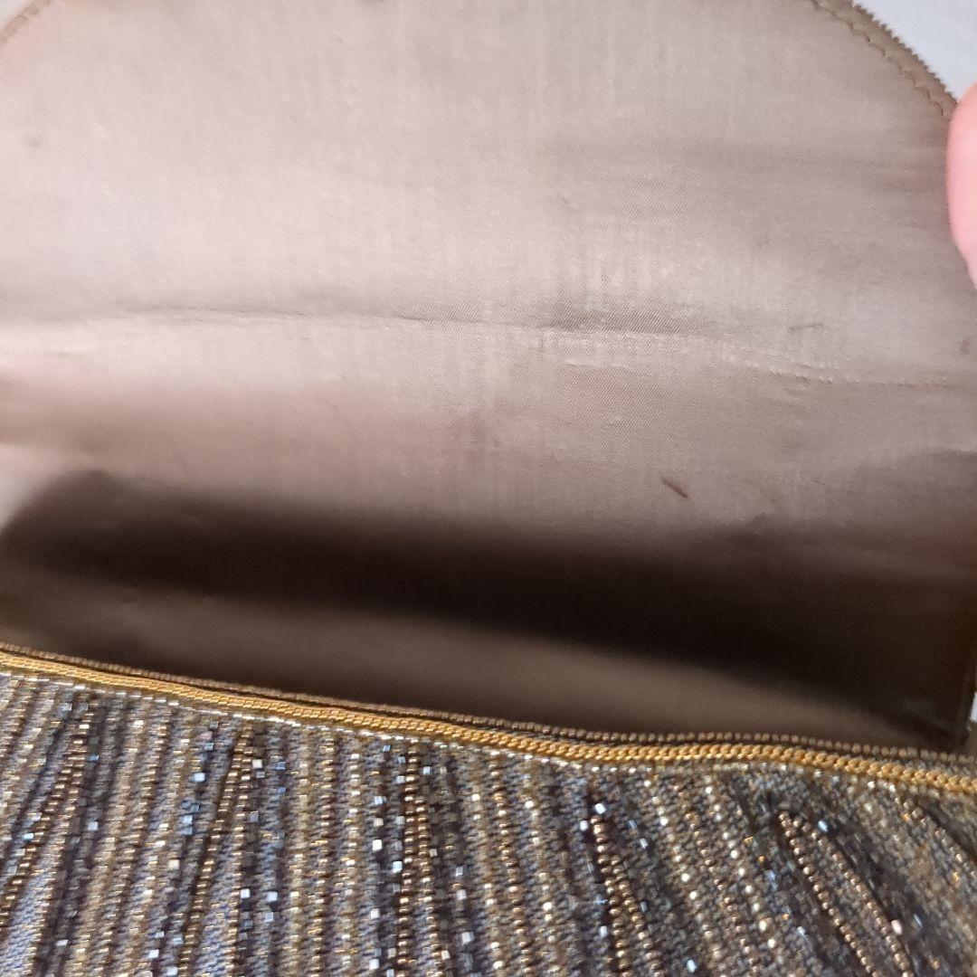 ルミーはしもと　ビーズ刺繍 半月型パーティーバッグ