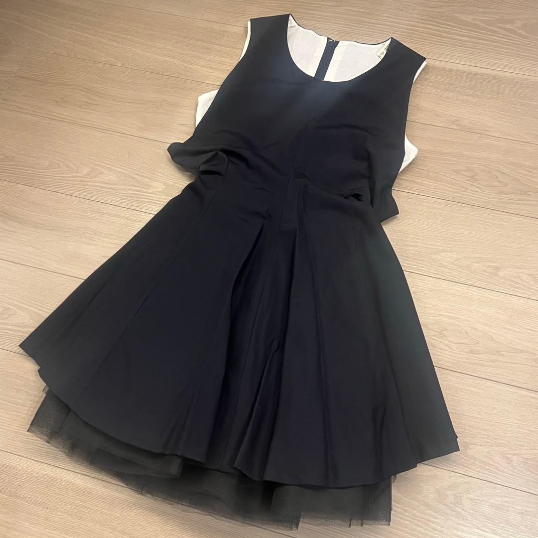 亀*井様 コムデギャルソン　ドレス　ノースリーブ　チュール　ブラック　M