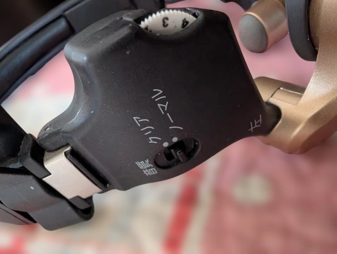 「きこえるホン ES-800KU」﻿ココチモの耳に入れない骨伝導集音器