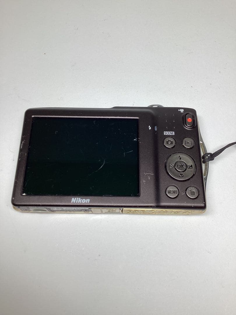 み*須様 Nikon COOLPIX S3300ゴールド 本体　撮影可能