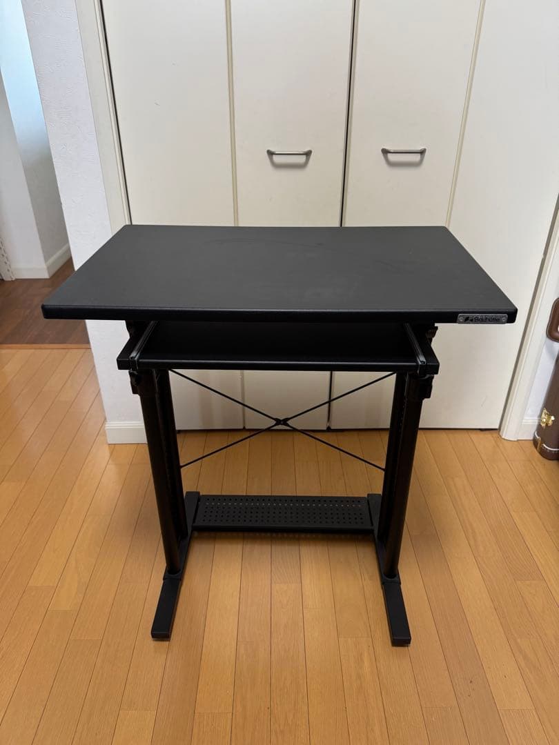 Bauhutte(バウヒュッテ) スタンディングデスク