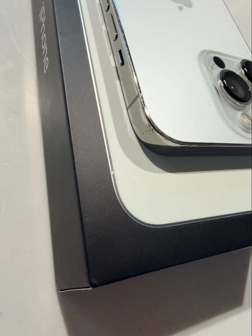 MadoPutra iPhone 13 Pro 256GB ホワイト