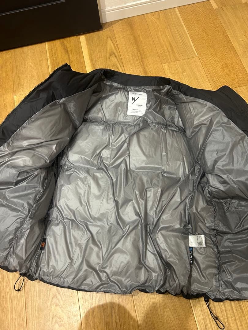 NEUTRALWORKS サイネリア ダウンノーカラージャケットKSU13205