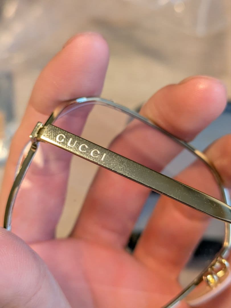 GUCCI　サングラス　GG0818sa