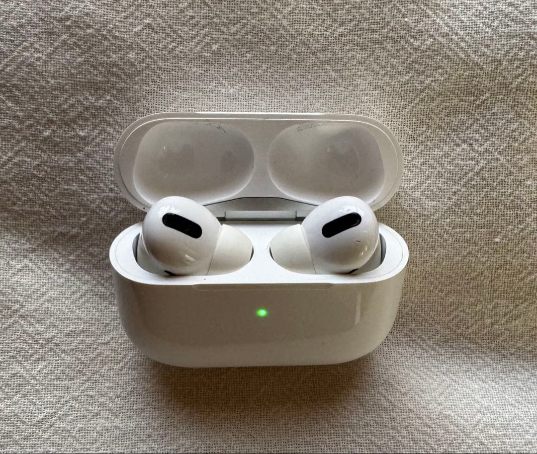 AirPods Pro 本体　カバー・イヤーチップ付き
