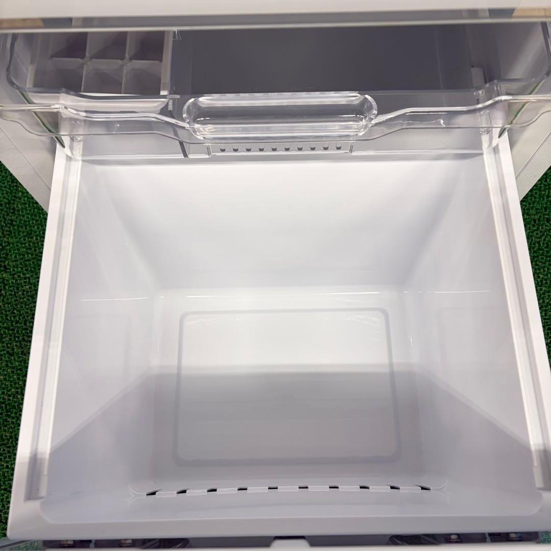 627 鏡面デザイン　冷蔵庫　小型　一人暮らし　美品　美品　格安　まとめ購入割有