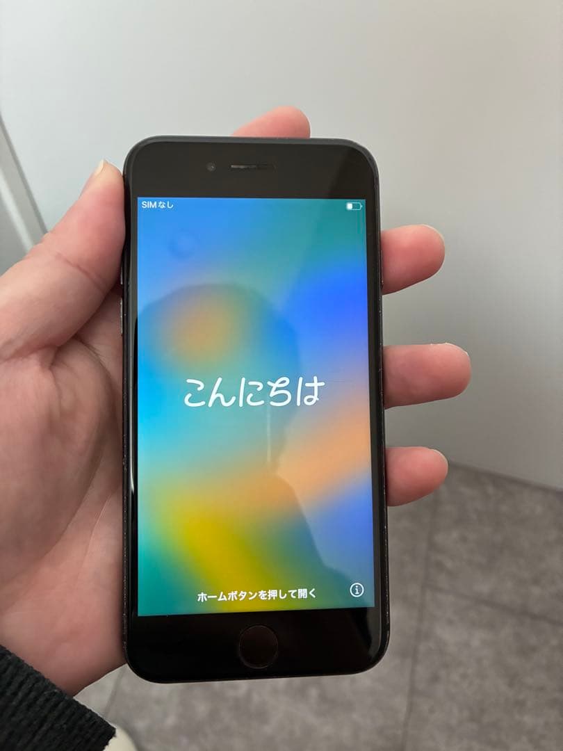 iPhone 8 本体 64GB 初期化済み SIMフリー