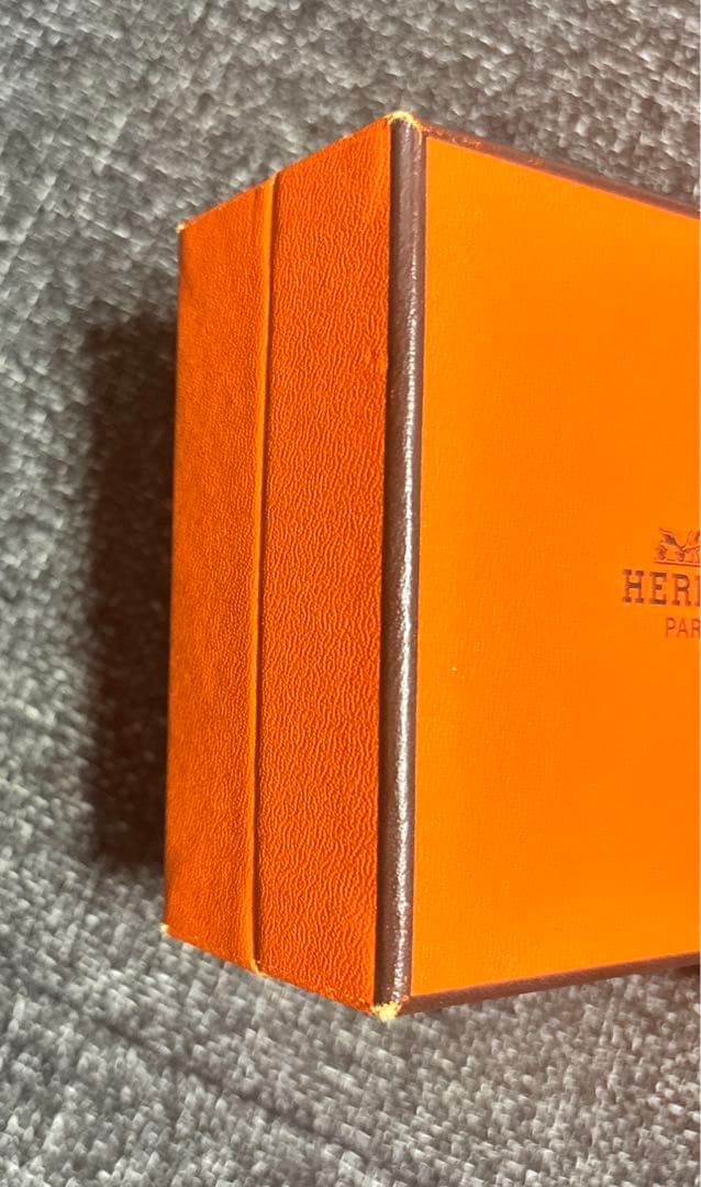 HERMES エマイユGM ゴールド　箱付き