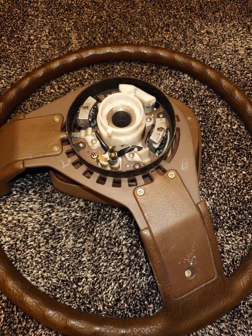 y30純正ステアリング