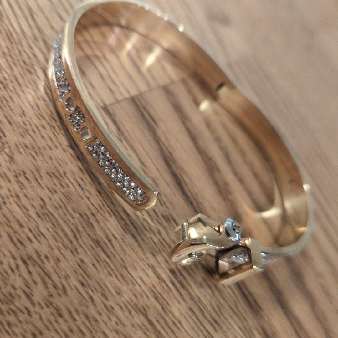 HENRI BENDEL ゴールドバングル