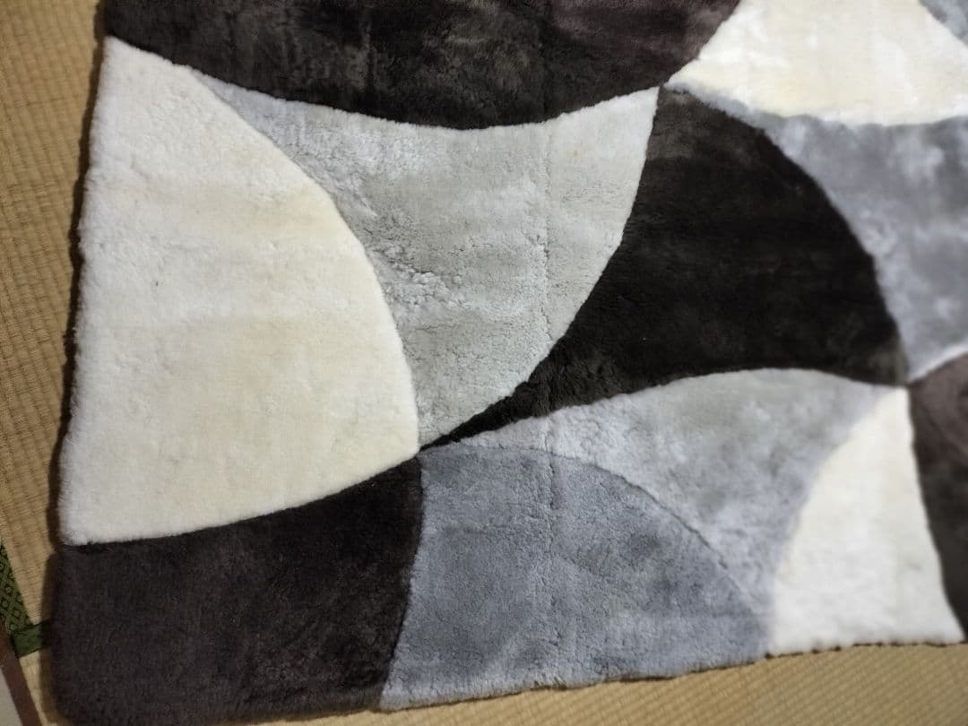 定価64万ニチロムートンラグカーペット200×200 クリーニング済み