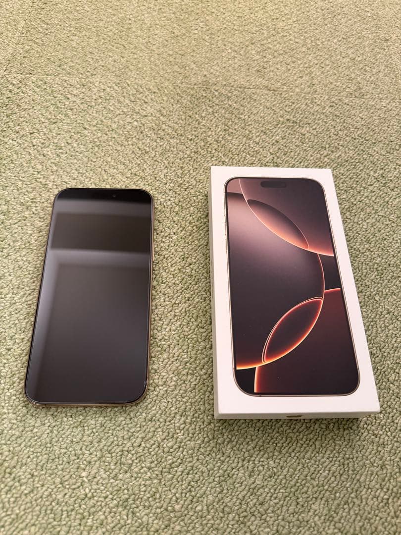 【超美品】オマケ付き iPhone 16 ProMax 256GB