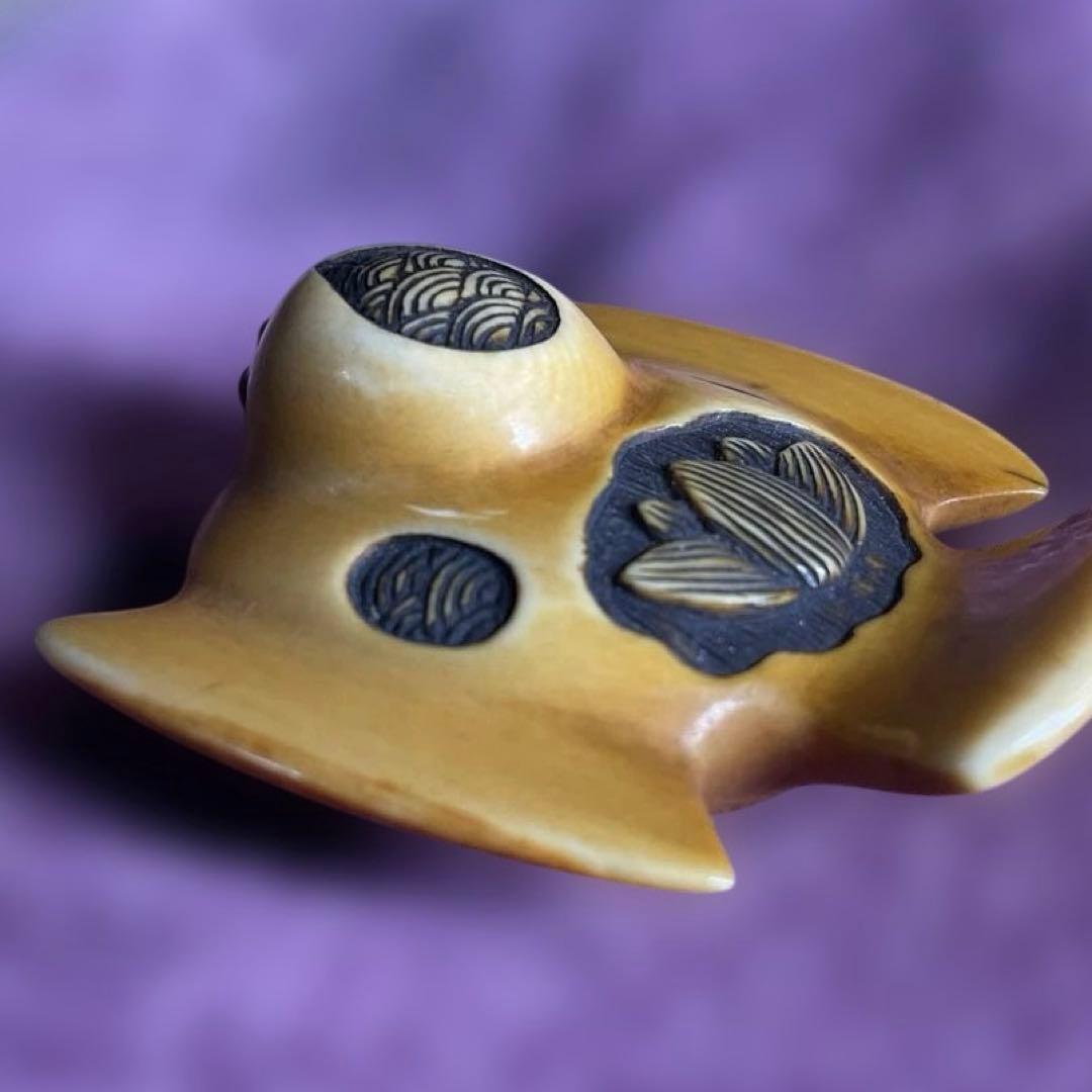 鳥型根付　　時代　　彫刻　骨董　古道具　　緒締　約4✖️4センチ