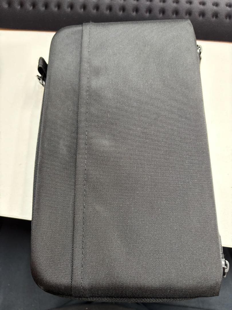 Anker PowerHouse100 モバイル電源 27000mAh ケース付