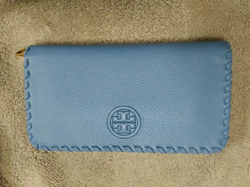 新品 トリーバーチ 長財布