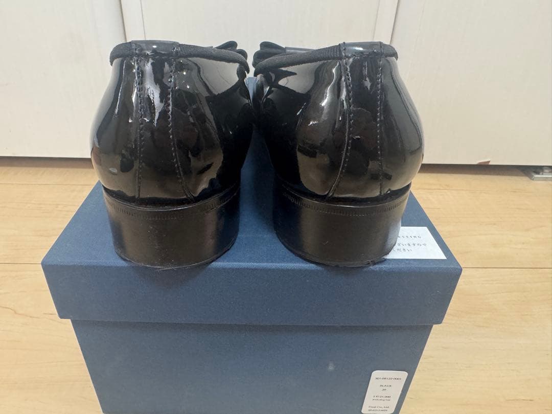 トリートドレッシング　エナメルシューズ　25cm