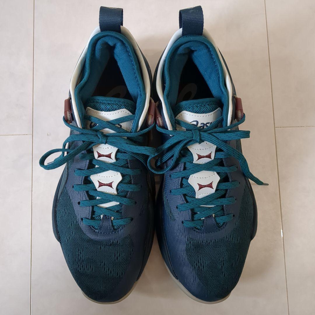 RS様極美品アシックスASICS ノヴァサージNOVASURGE LOW 2