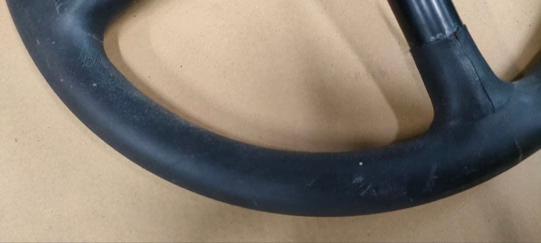 MOMO 　ポルシェデザイン　ステアリング