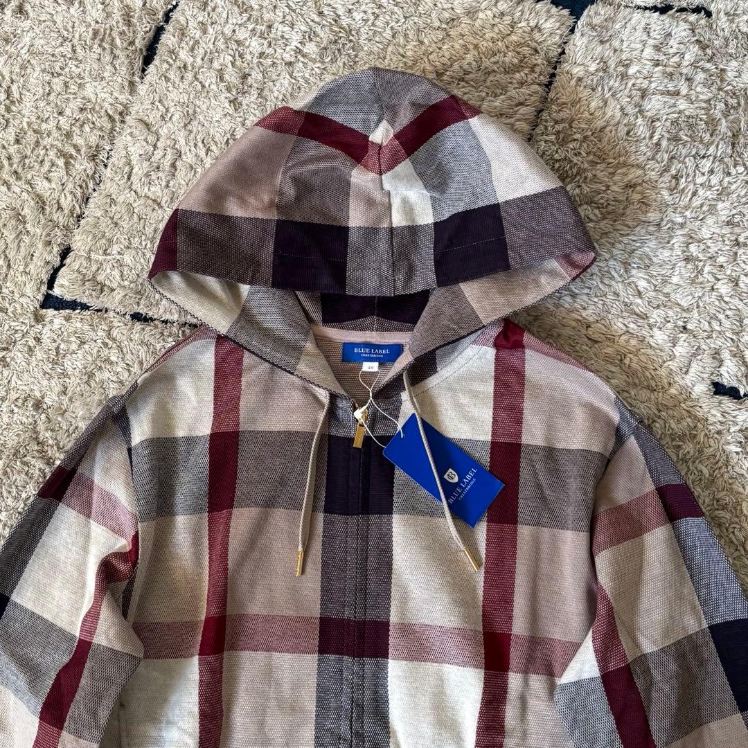 【タグ付き✨】ブルーレーベルクレストブリッジ　パーカー　チェック　フード　40
