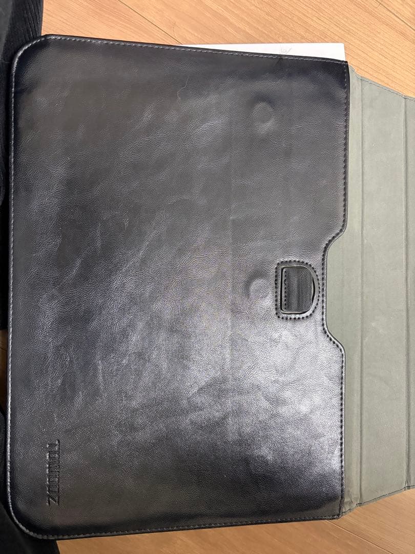 美品 MacBookAir (2020)M1チップ (ケース付き)