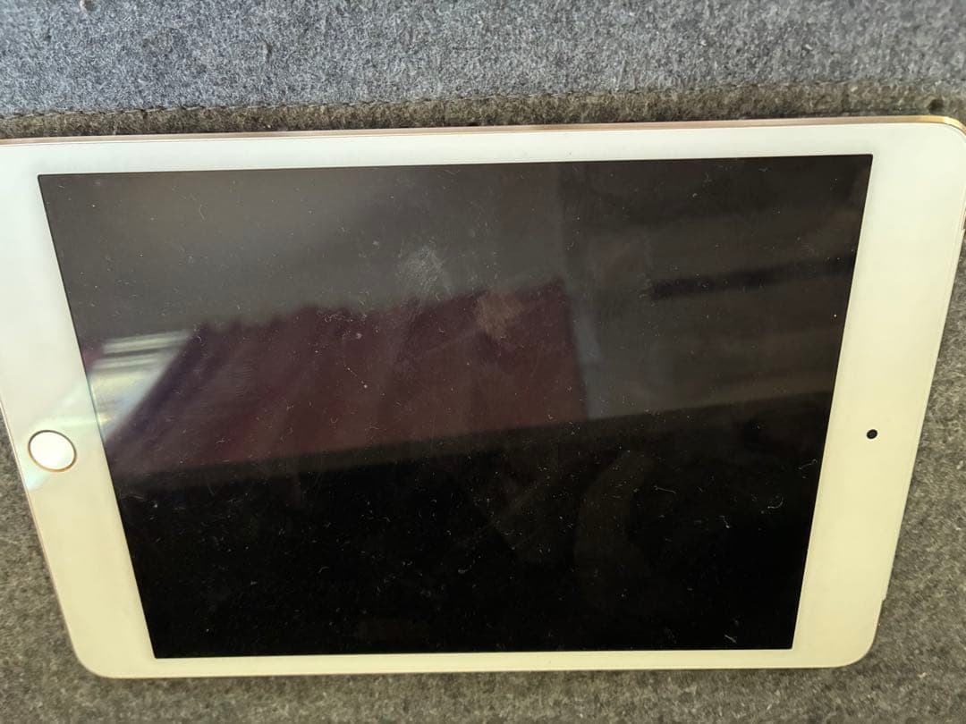 Apple iPad mini4 本体 WiFi+Cellular Simフリー