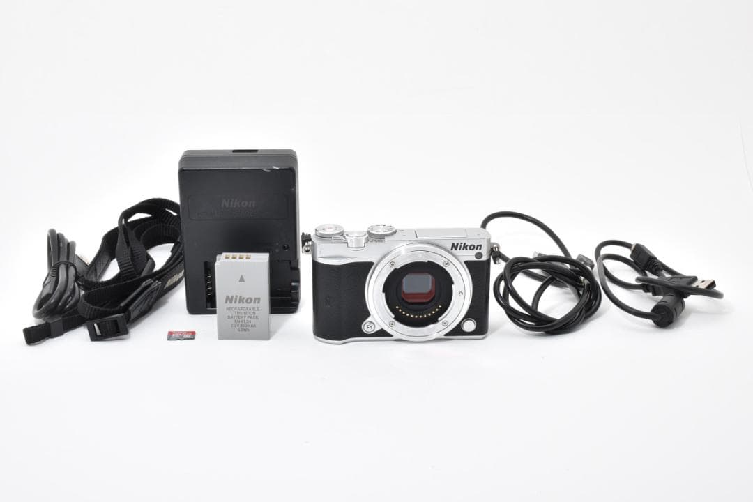 超美品 ニコン 1 J5 ミラーレスデジタルカメラボディ シルバー Nikon