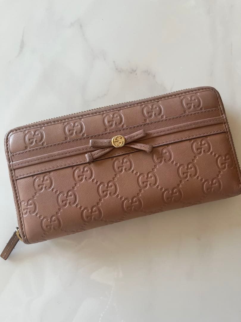 ⭐️超激レア 美品　グッチ　ジッピーウォレット　シマレザー　リボン　ピンク系