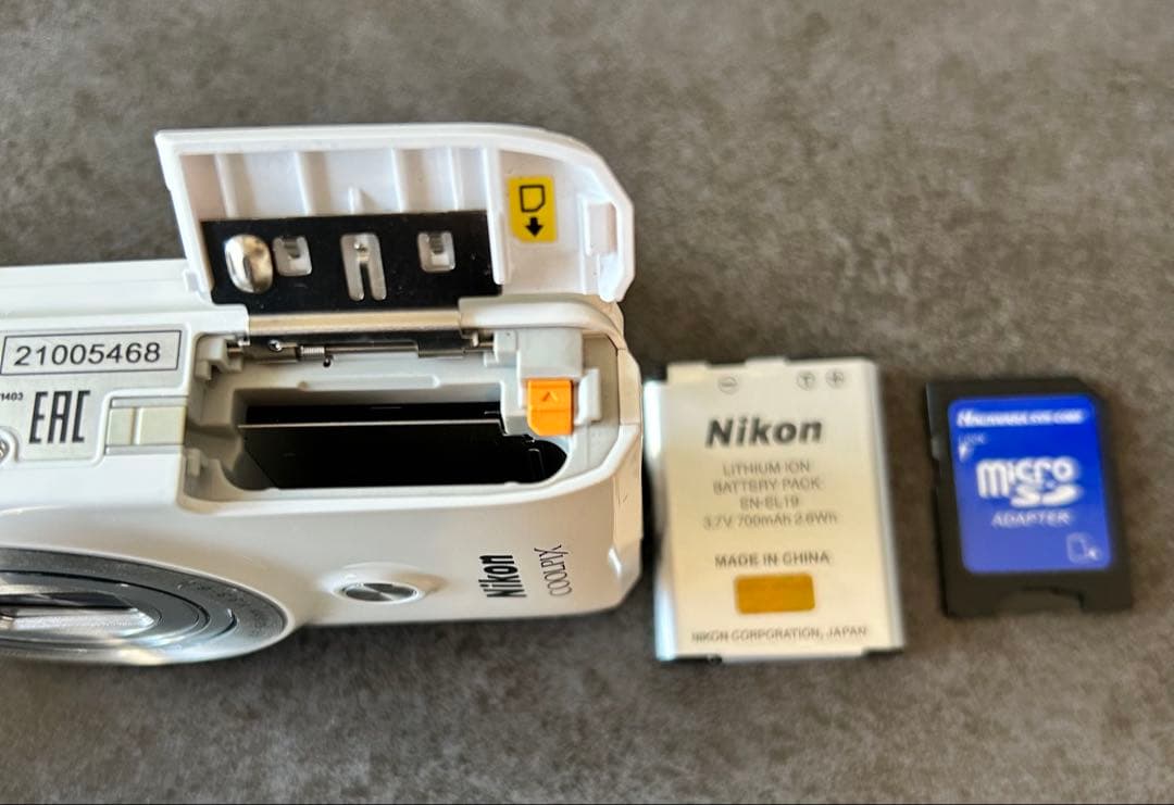 【良品】Nikon COOLPIX S6900 コンパクトデジタルカメラ