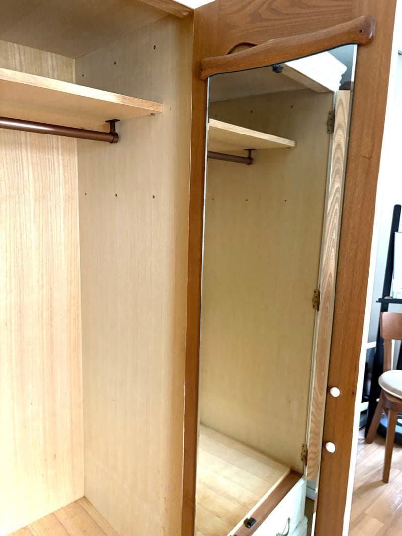 s*s様 【リメイク家具】洋風 婚礼タンス 姿見付き オフホワイト ミルクペイン