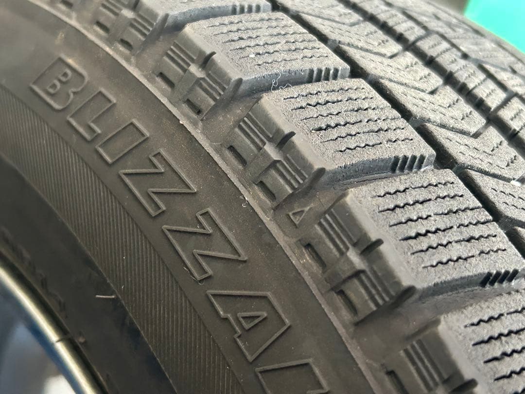 中古ブリジストン165/70R14 2018年製スタッドレスセット