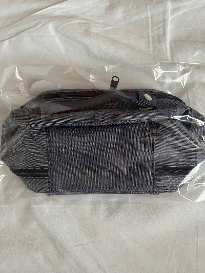 familiar オムツポーチ　おしり拭き蓋　ガーゼケット3点