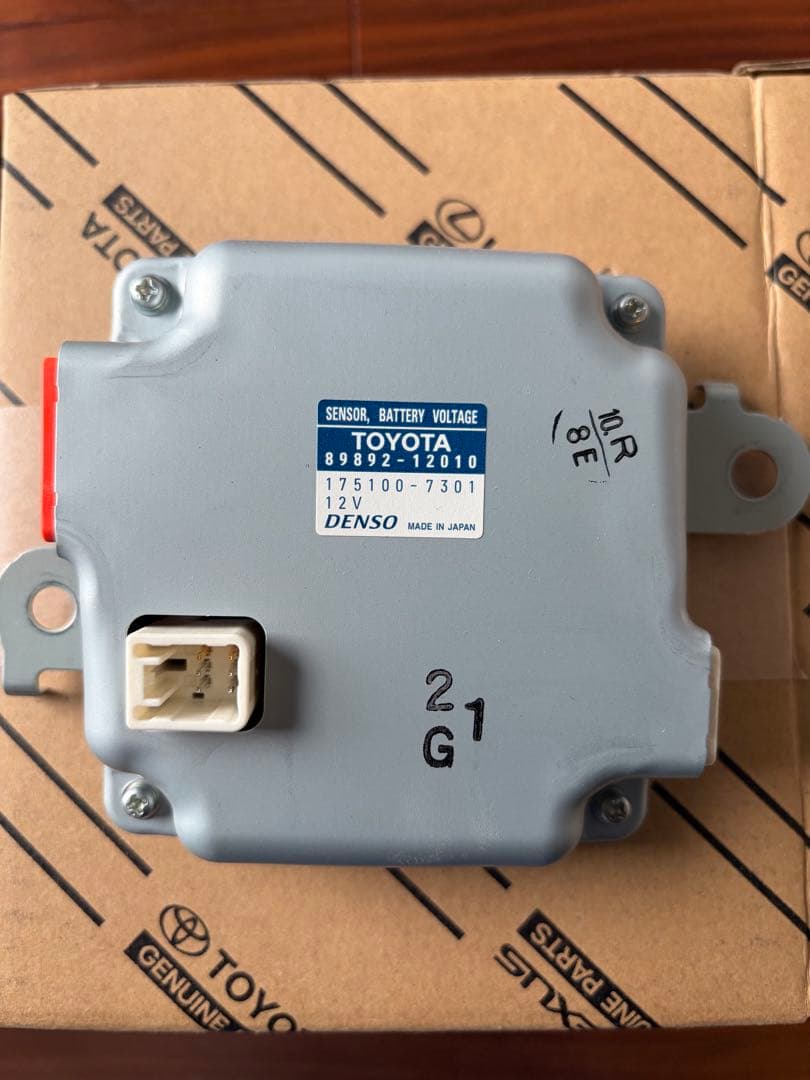 80系　ノア　ヴォクシー　ボルテージセンサー　中古
