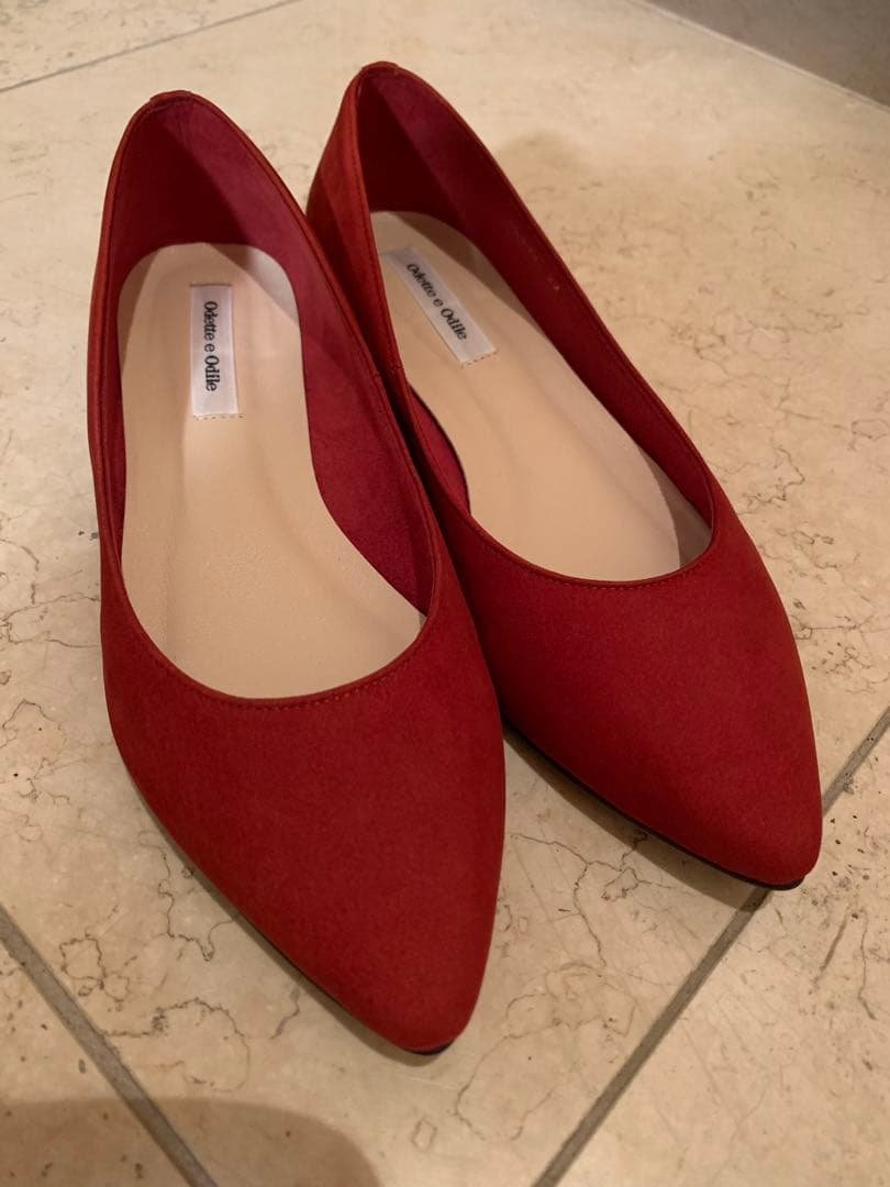 オデットエオディール　赤パンプス22センチ