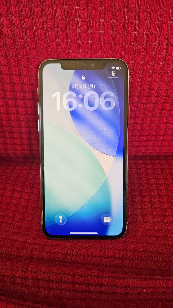 Apple iPhone 11 Pro シルバー 本体 中古 256GB