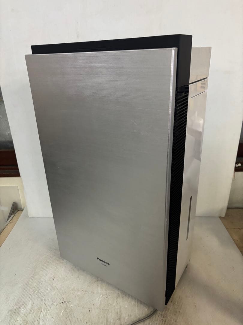 パナソニック 空間除菌脱臭機 ジアイーノ　F-MV3000