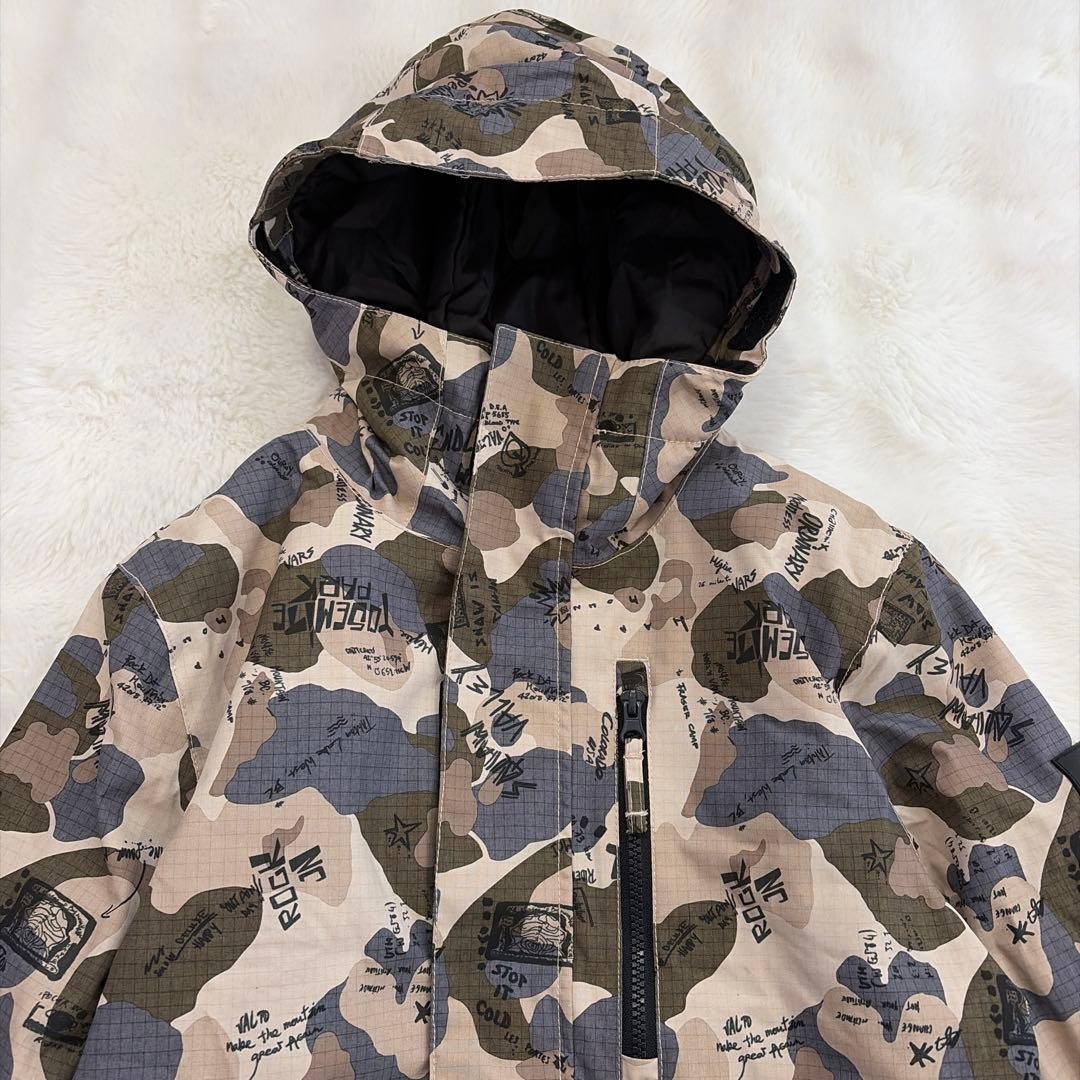 美品　QUIKSILVER スノーボードウェアセット　スノーウェア　160