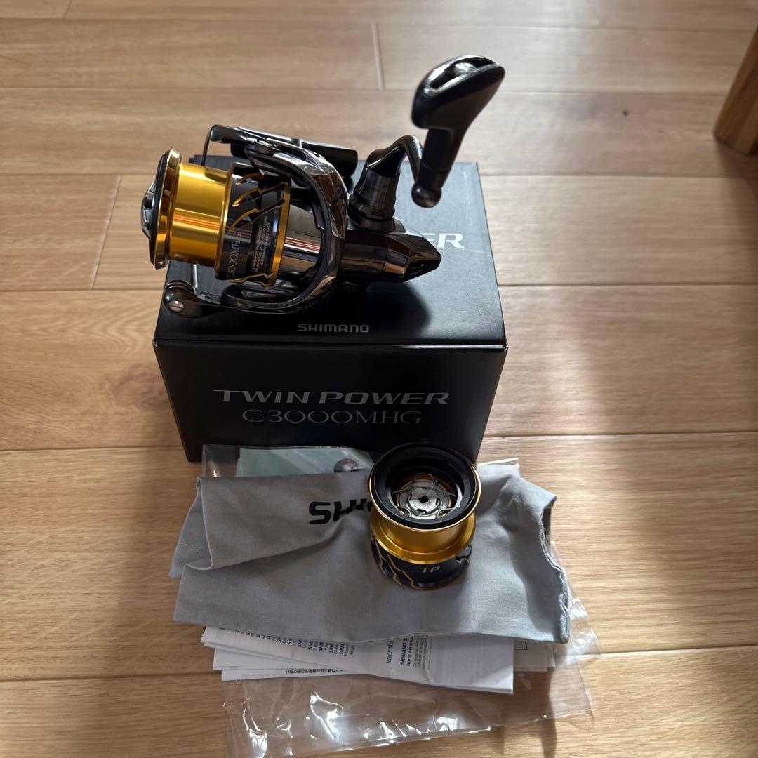 SHIMANO ツインパワー　C3000MHG スペアスプール付き