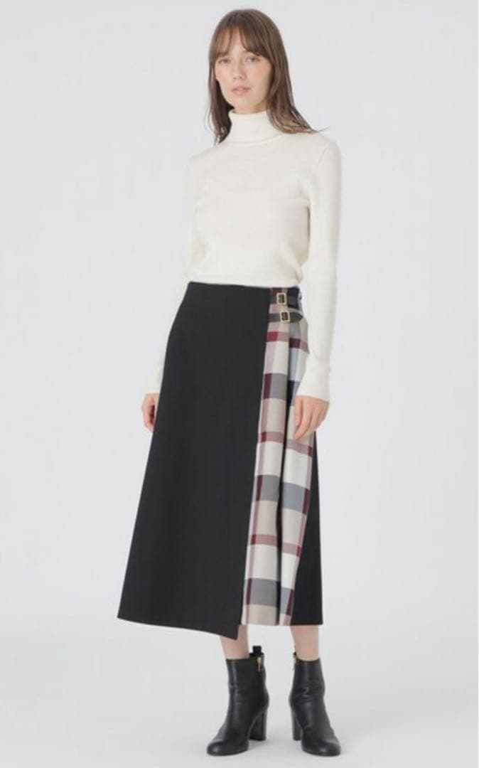 未使用級✨ブルーレーベルクレストブリッジ マットツイルストレッチスカート風パンツ