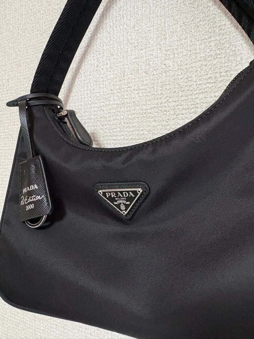 美品プラダ PRADA Re-Edition 2000 ミニバッグ ハンドバッグ