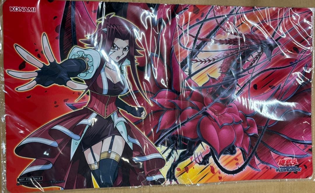十六夜アキ　ブランブルローズドラゴン　プレイマット　プレマ　ブラックローズ