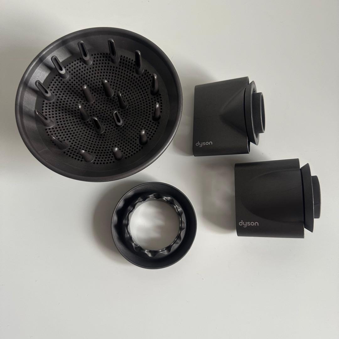 Dyson Supersonic ヘアドライヤー