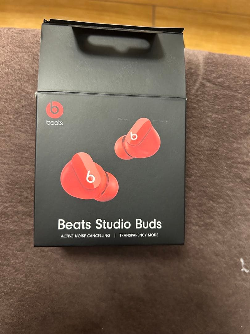 Beats Studio Buds レッド