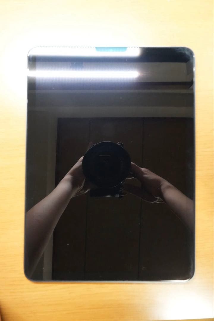 美品 iPad Air 第4世代 64GB (Wi-Fi/スペースグレイ)