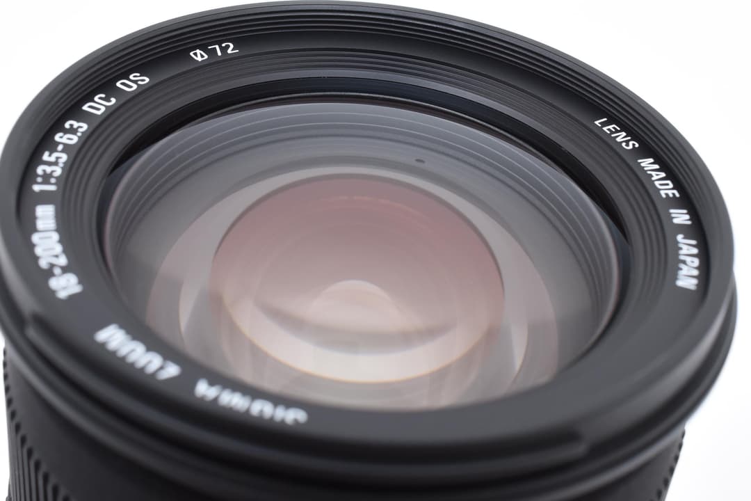 未使用に近い Sigma 18-200mm 3.5-6.3 OS Canon
